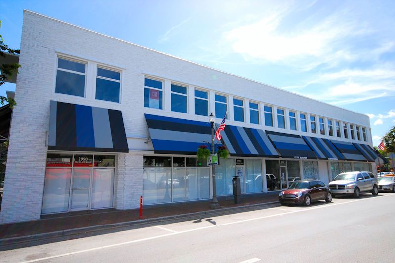 engle-building-commercial-awnings