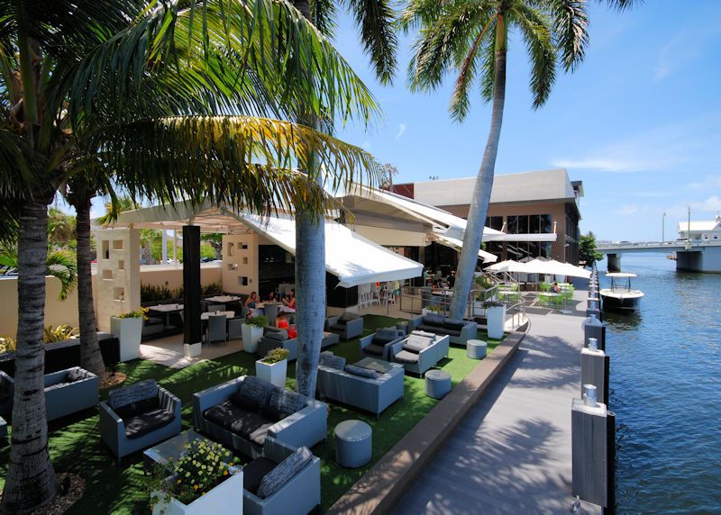 kaluz-restaurant-retractable-awnings-commercial-miami-awning