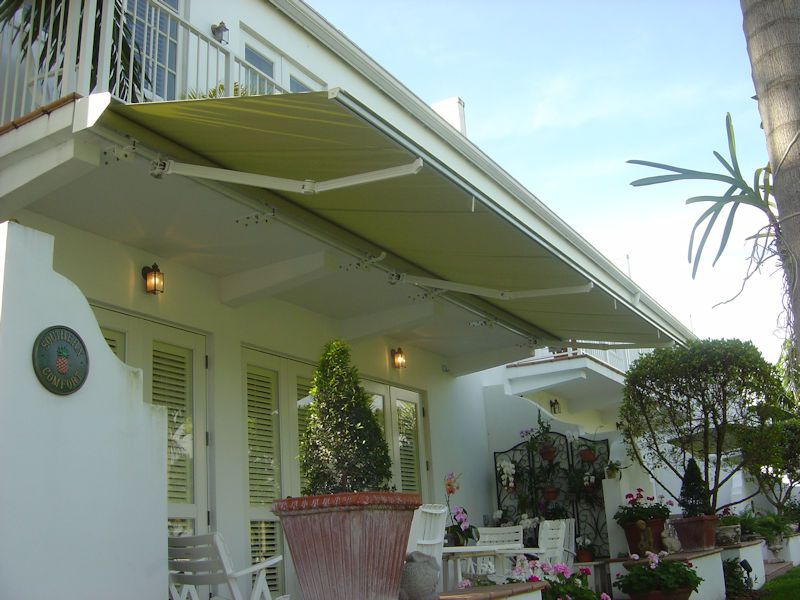 residential-retractable-miami-awning
