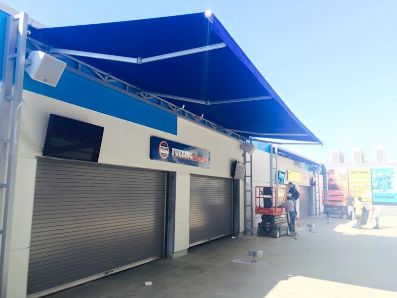 retractable-awnings-for-the-daytona-speedway-2016