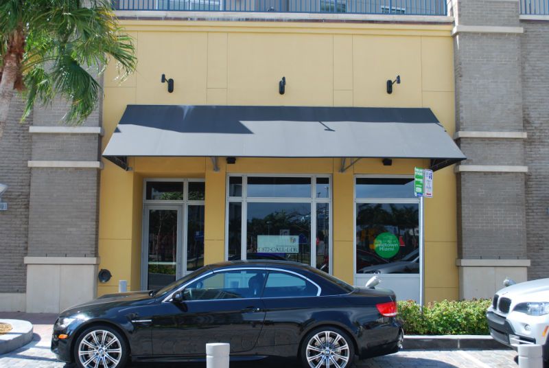 Commercial Awnings – lean-to with single pipe wrap valance – Miami Awning Co (3)