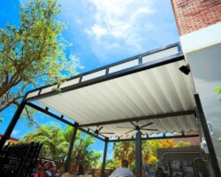 Retractable Patio Canopy - Brooklyn Water Bagel - Fort. Lauderdale, FL retractable-corradi-restaurant-canopy