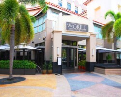 freestanding-structures-grill-on-the-alley-01